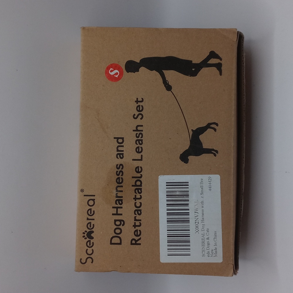 Scenereal Brand Dog Harness. Small size. NIB.